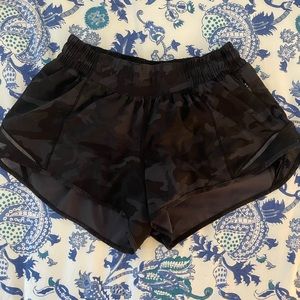 lululemon hotty hot shorts